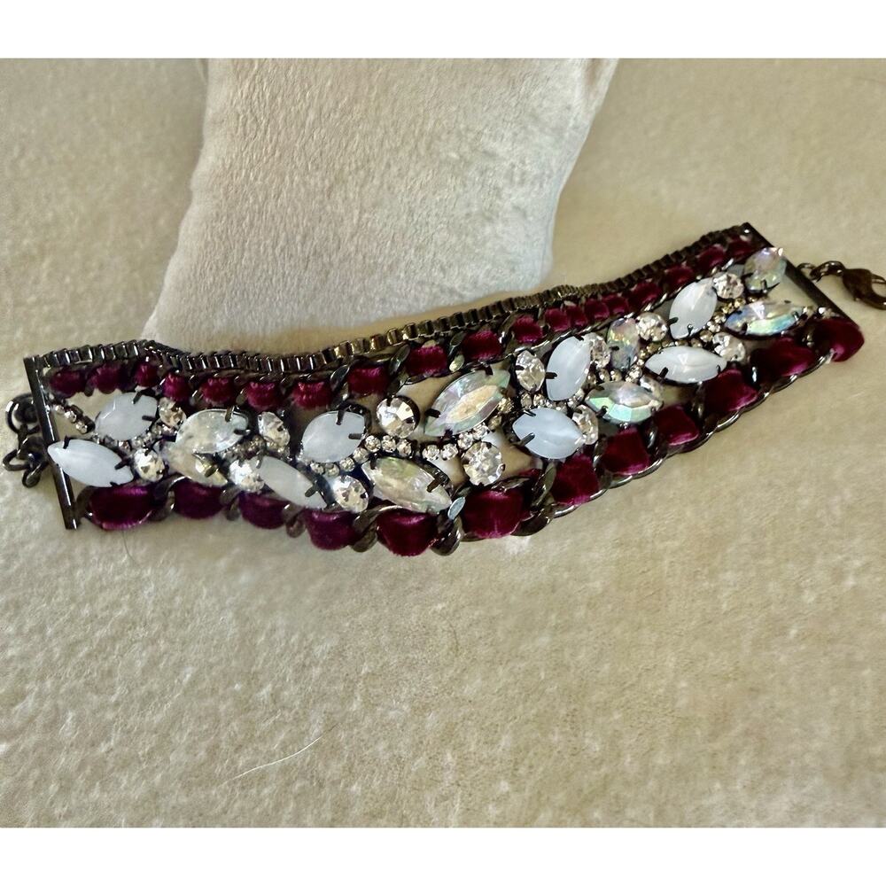 Vintage Beautiful Pink White Rhinestone Unique Bracelet